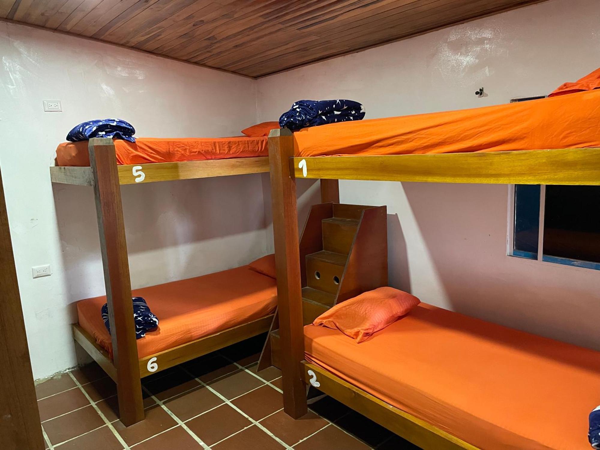 Hostal Sierra Мінка Екстер'єр фото